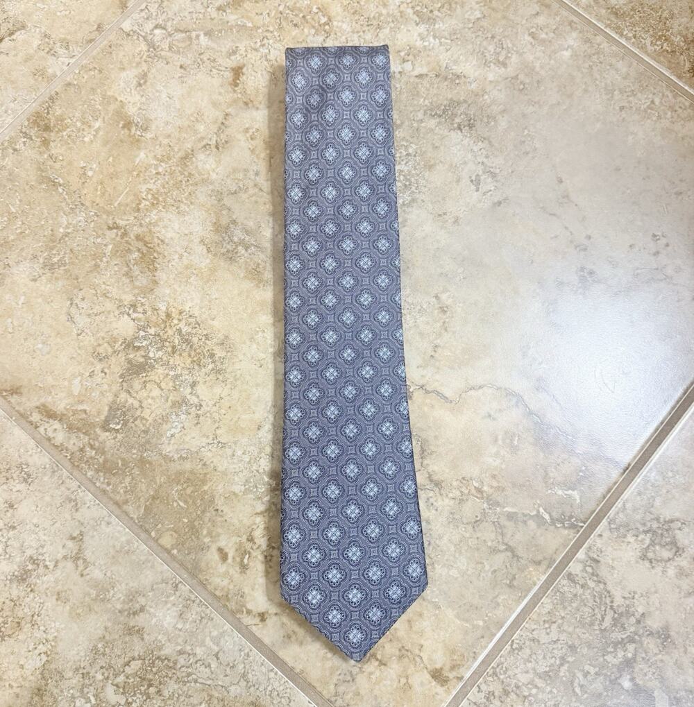 Daniel Cremieux Signature 7-Fold 100% Silk Tie Geometric Pattern Made In USA